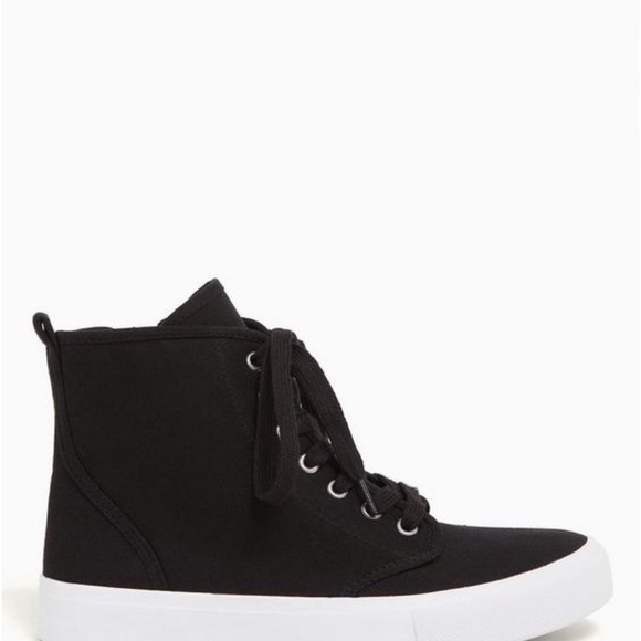 Black Canvas High-Top Sneaker (WW - Picture 5 of 7